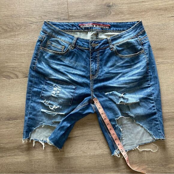 Standards & Practices Distressed Jean Shortsâ14 EUC - Picture 8 of 8